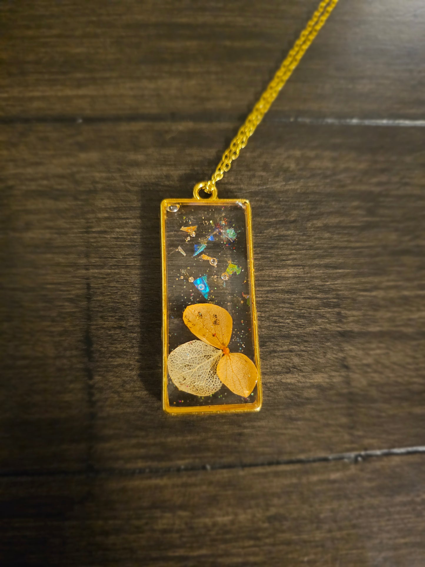 Golden Radiance Floral Pendant