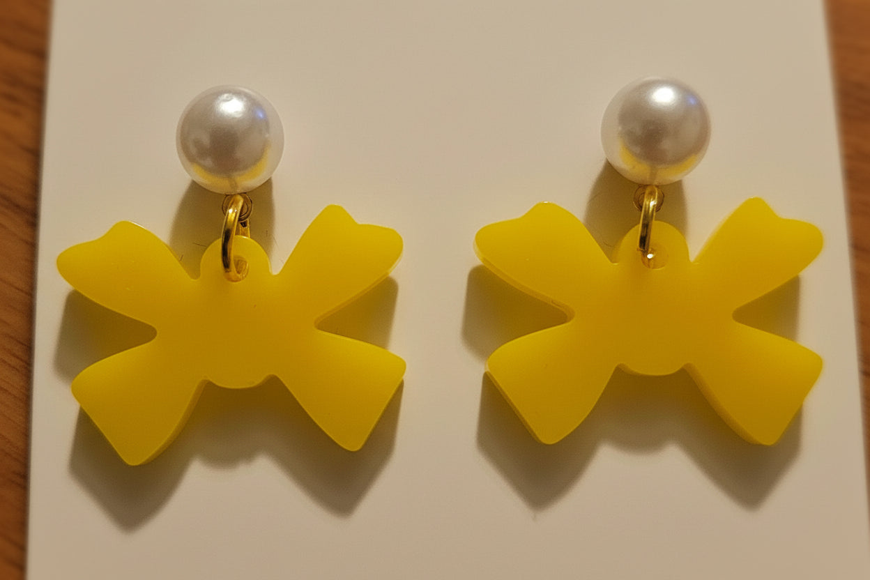 Pearl Bow Studs