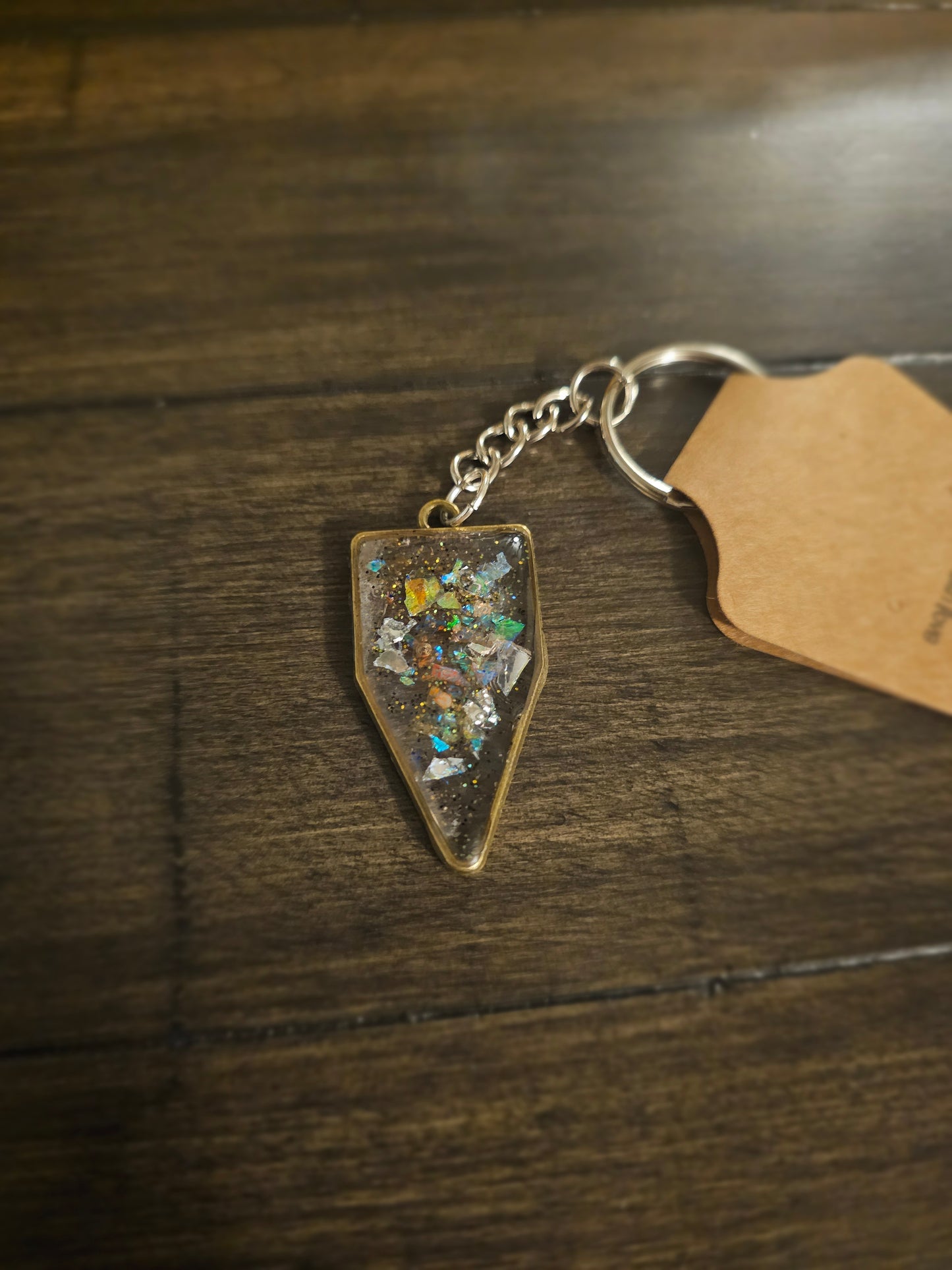 Shimmering Arrow – Bronze Arrowhead Keychain