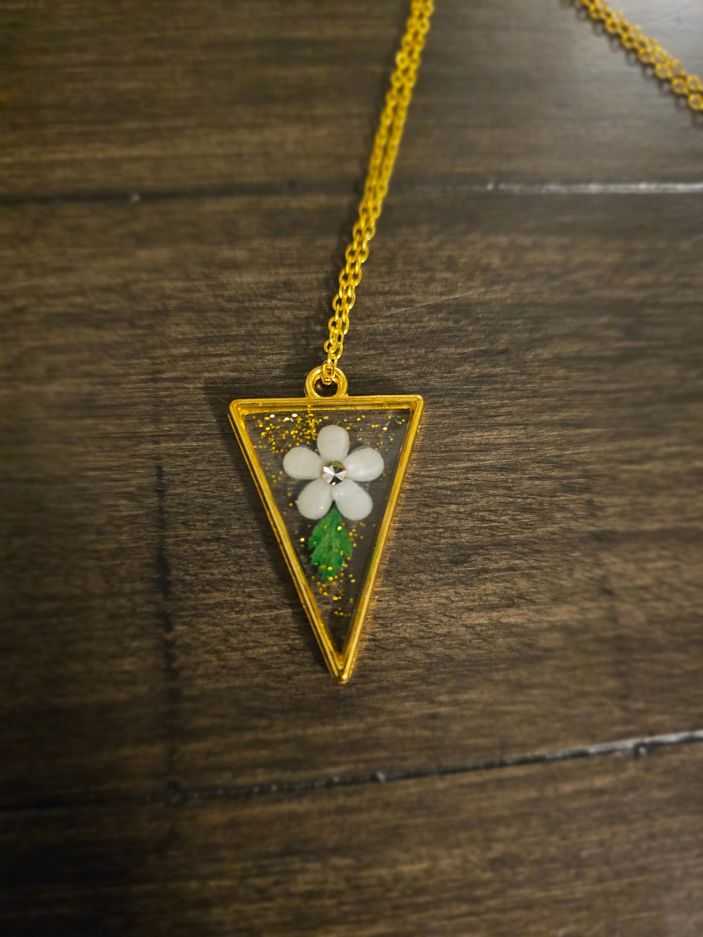 Luxe Flora Gold Pendant