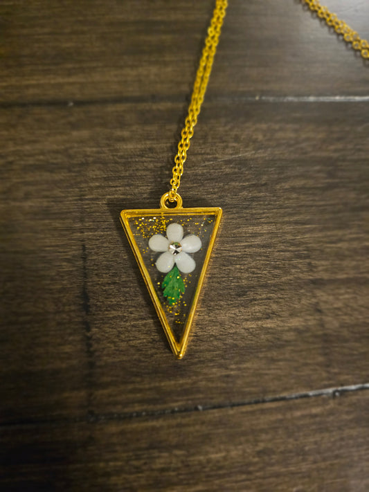 Luxe Flora Gold Pendant